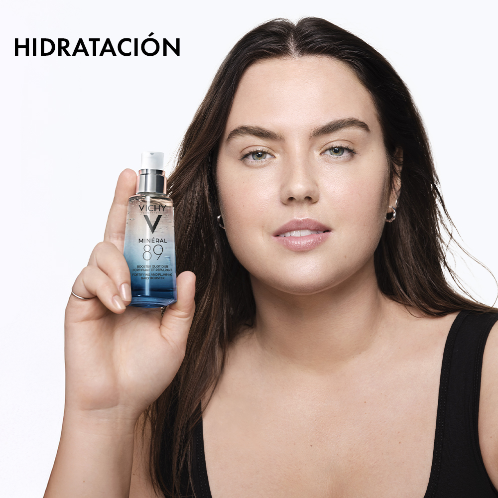 Hidratación facial intensiva con productos Vichy para pieles sensibles y deshidratadas